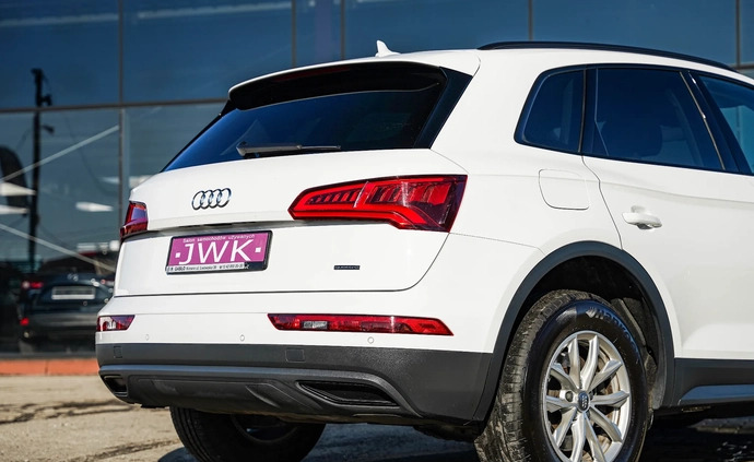 Audi Q5 cena 159900 przebieg: 80000, rok produkcji 2020 z Korsze małe 667